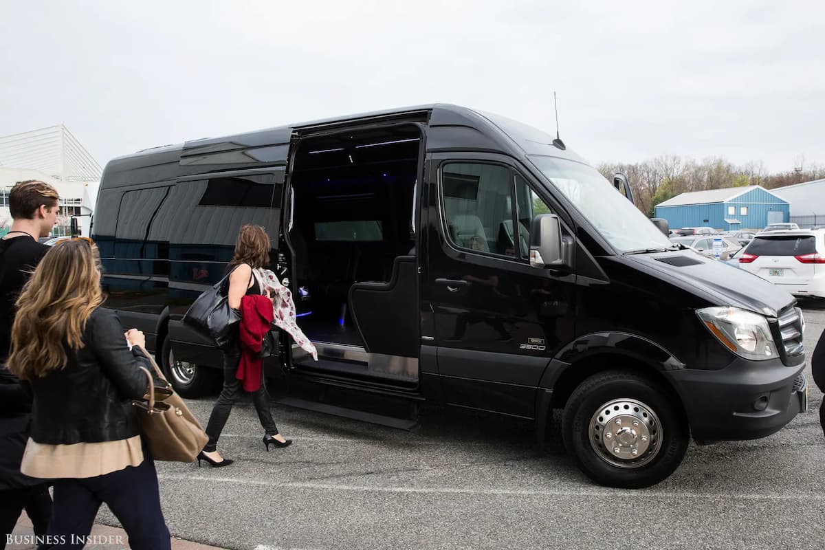 What Are the Environmental Benefits of Choosing Coach Travel?