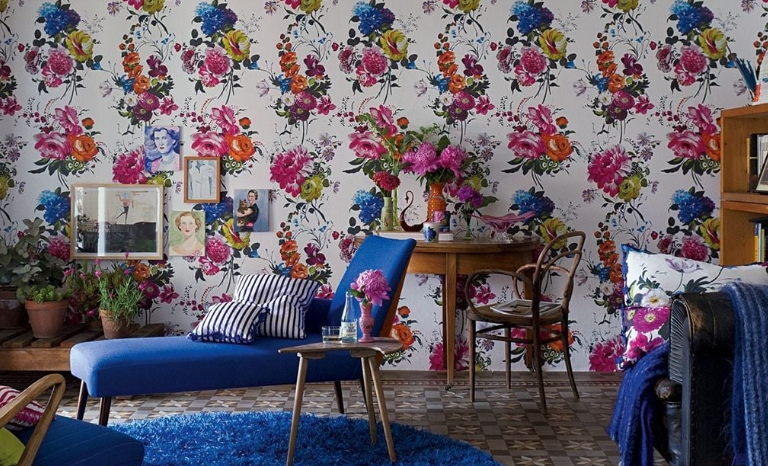 How to Use Wallpaper to Make a Small Dubai Space